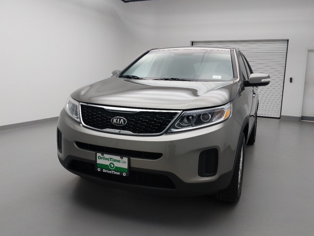 2014 Kia Sorento - Driver Front Hood