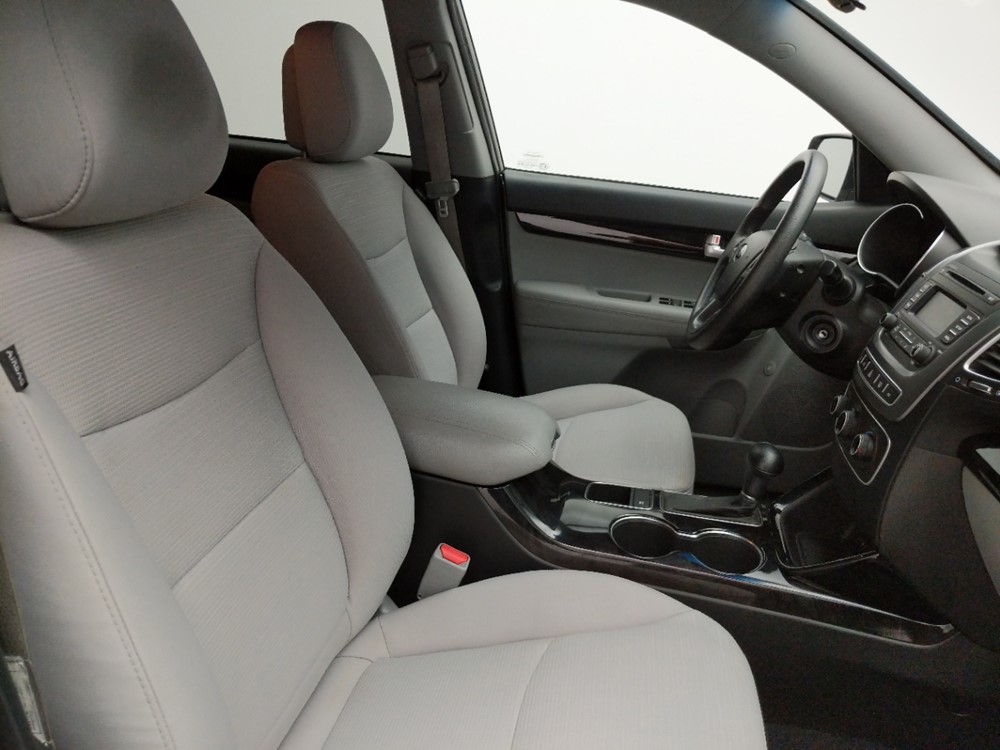2014 Kia Sorento - Passenger Front Seat
