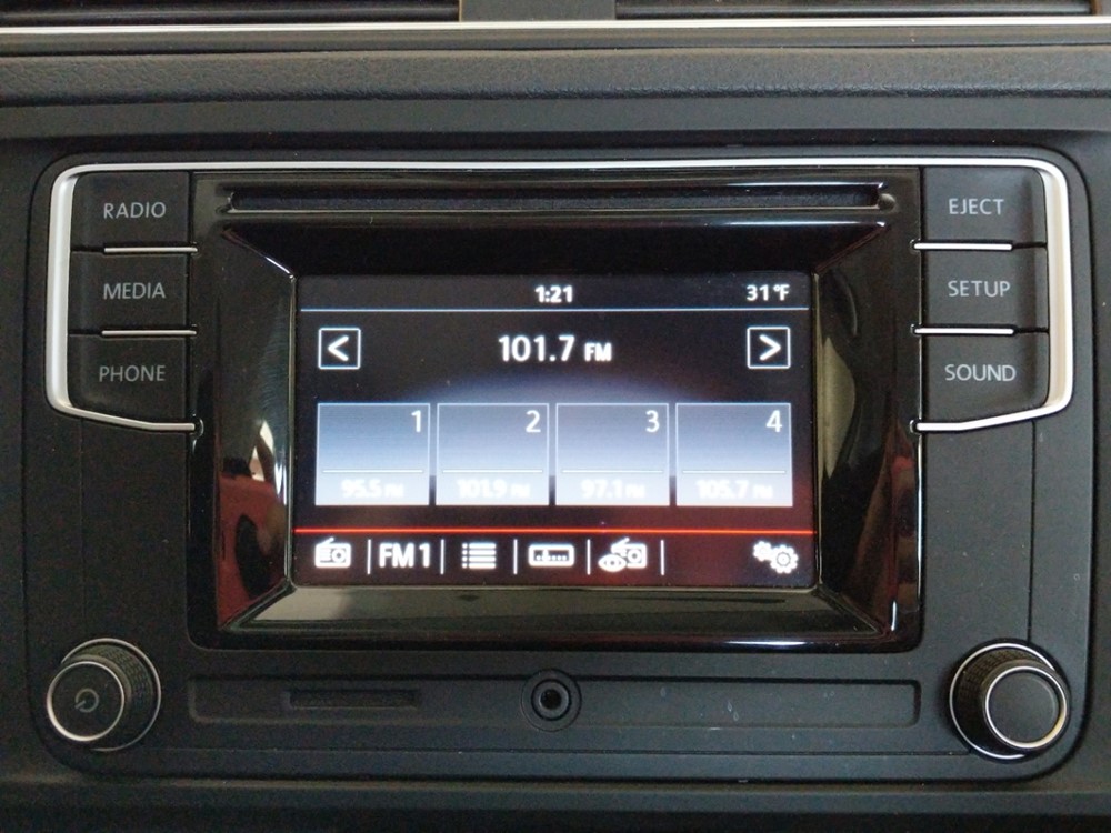 2017 Volkswagen Jetta - Stereo Package