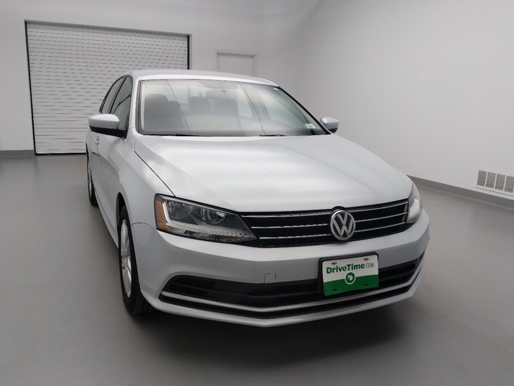 2017 Volkswagen Jetta - Passenger Front Hood