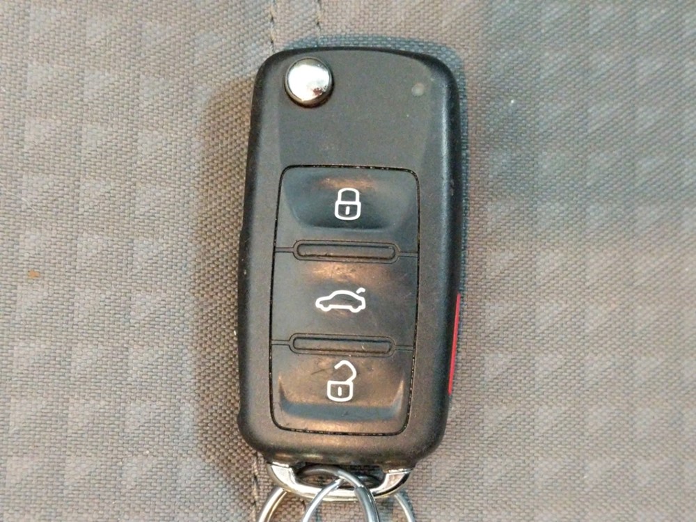 2017 Volkswagen Jetta - Keys