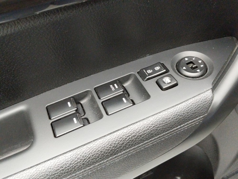 2012 Kia Sorento - Driver Power Windows/Lock Control