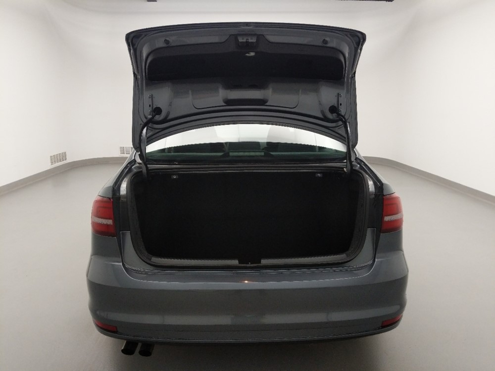 2017 Volkswagen Jetta - Trunk
