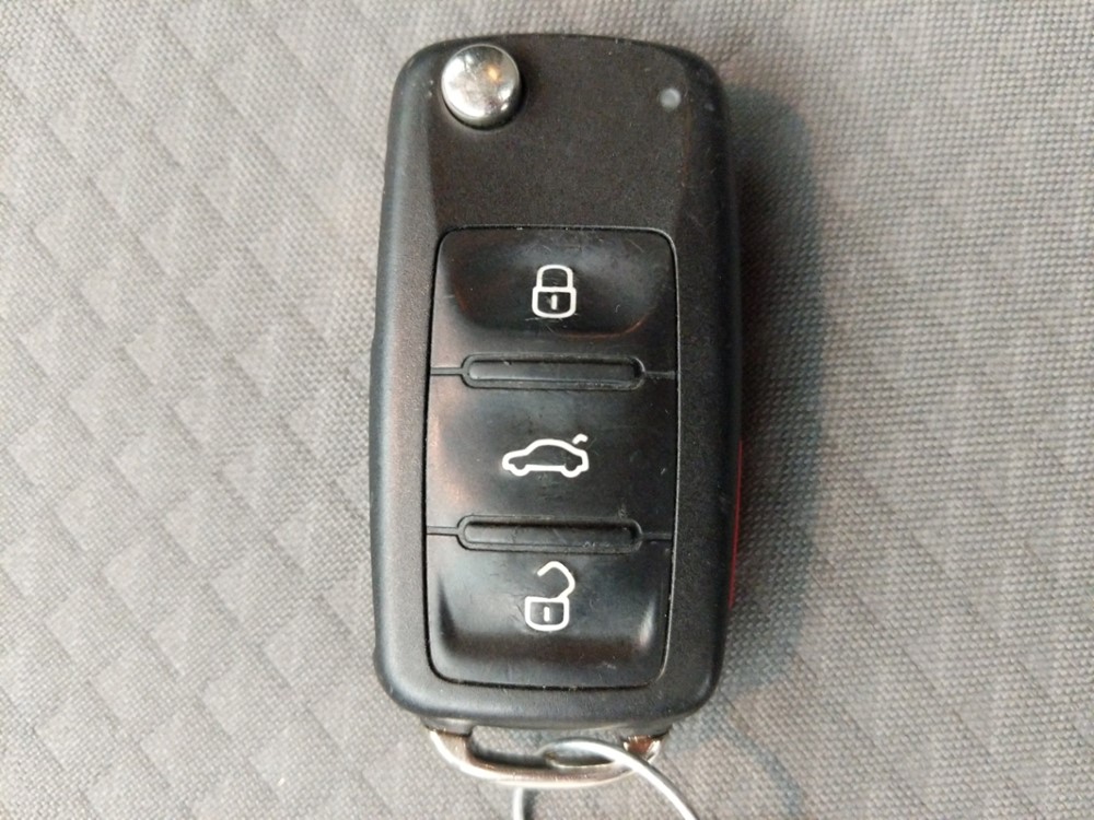 2017 Volkswagen Jetta - Keys