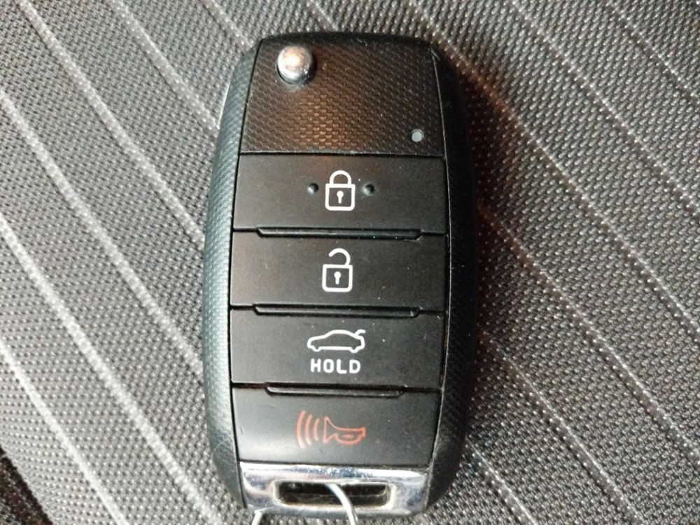 2017 Kia Forte - Keys