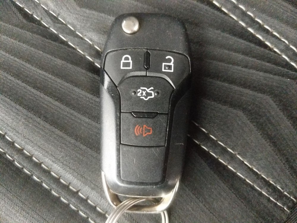 2016 Ford Fusion - Keys