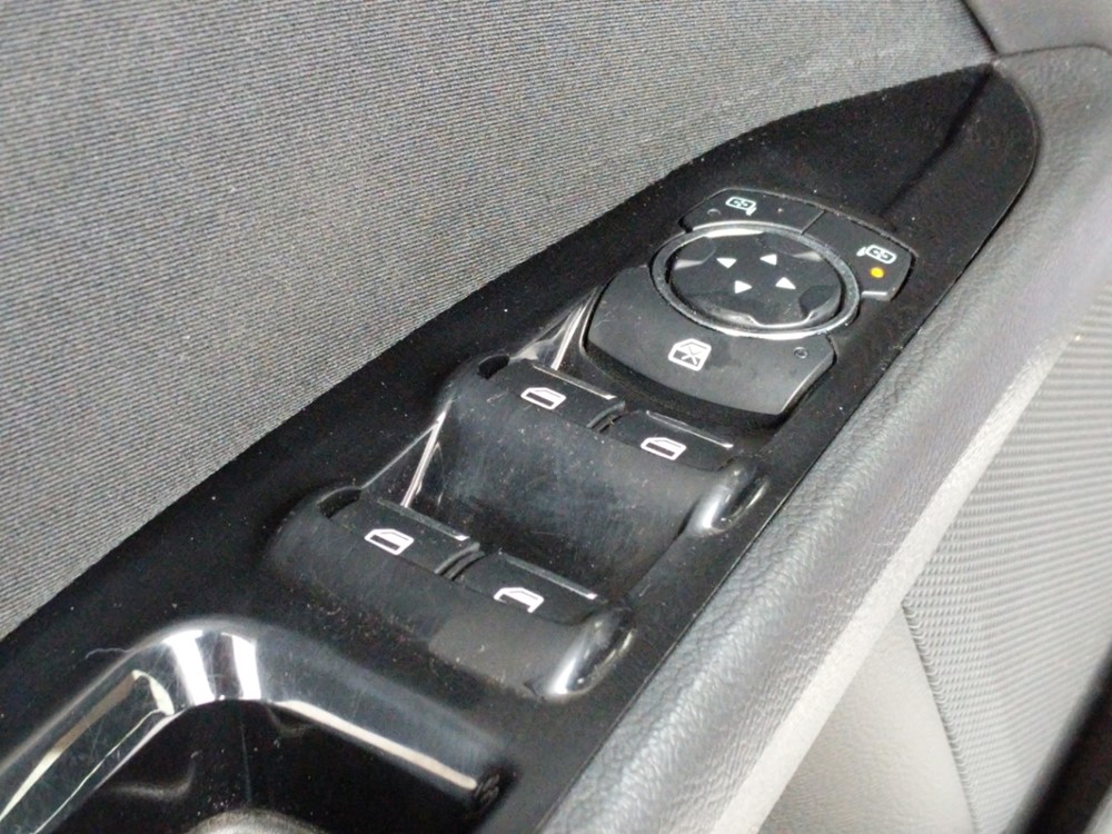 2014 Ford Fusion - Driver Power Windows/Lock Control