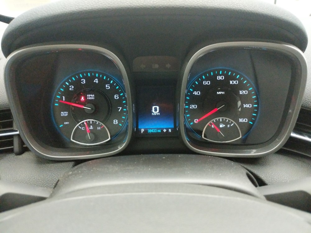 2015 Chevrolet Malibu - Odometer Close Up