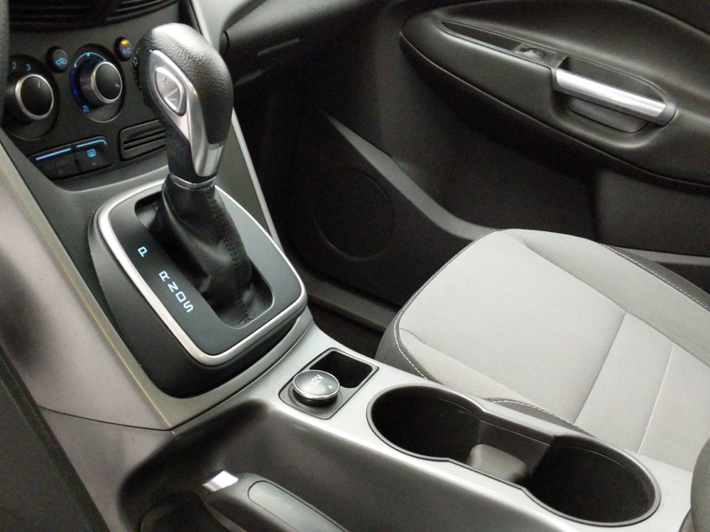 2014 Ford Escape - Center Console/Cup Holders