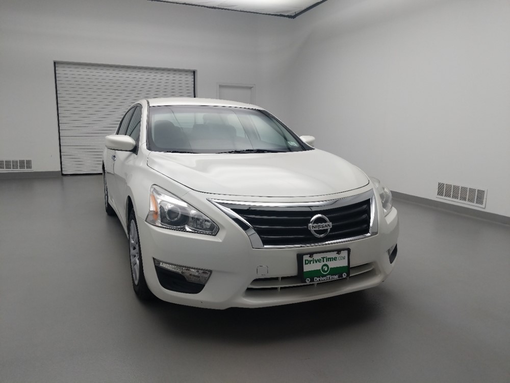 2015 Nissan Altima - Passenger Front Hood