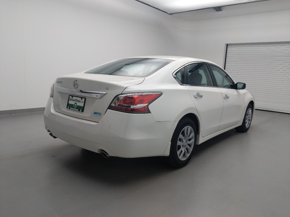 2015 Nissan Altima - Passenger Rear Bumper