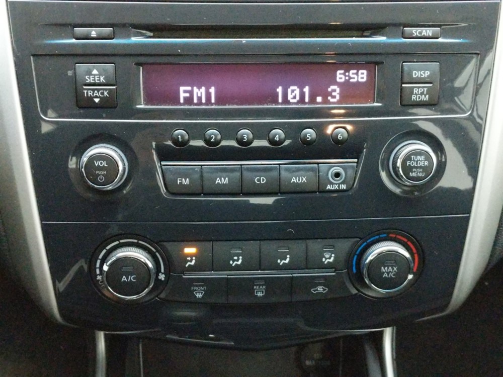 2015 Nissan Altima - Stereo Package