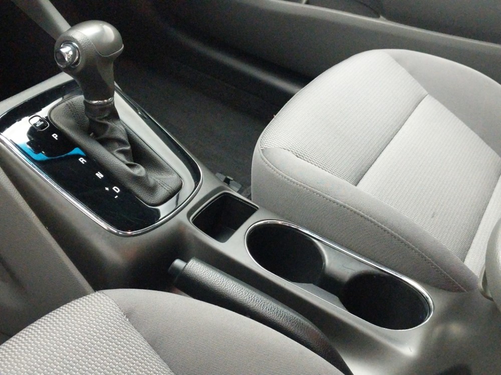 2017 Kia Forte - Center Console/Cup Holders