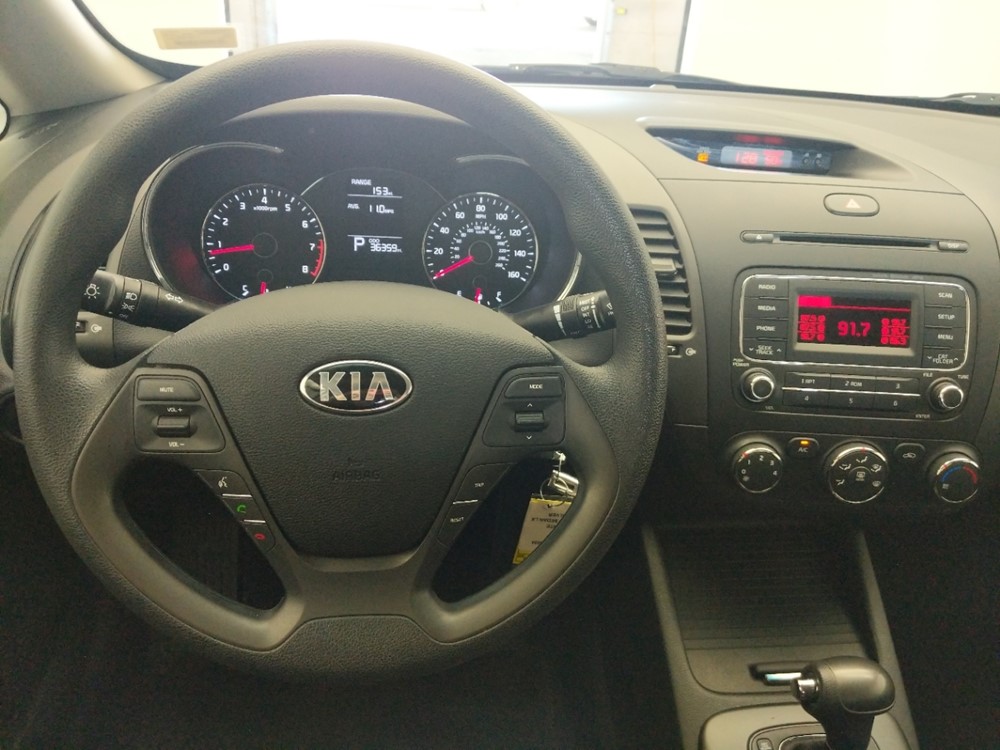 2016 Kia Forte - Driver Dash