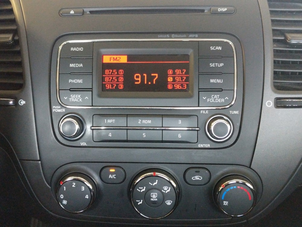 2016 Kia Forte - Stereo Package