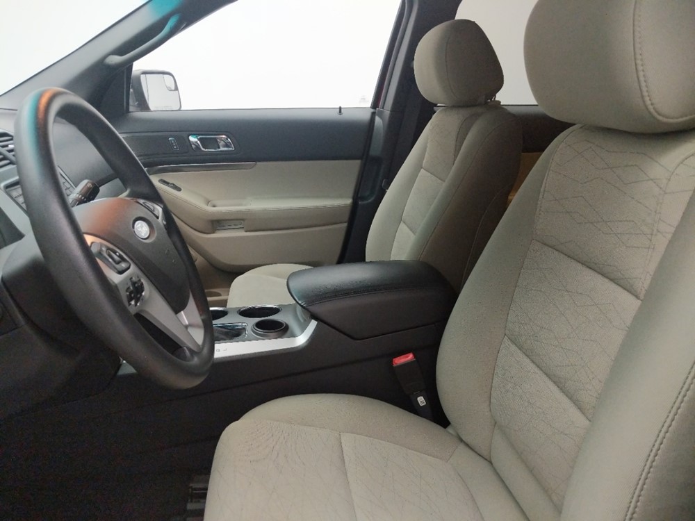 2013 Ford Explorer - Driver Front Seat