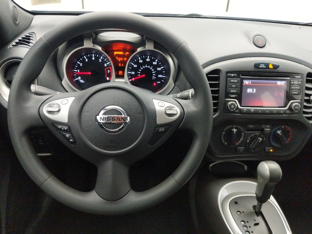 2017 Nissan JUKE - Driver Dash