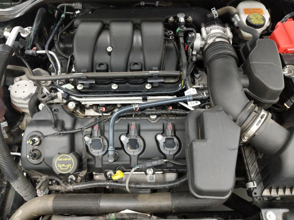 2016 Ford Taurus - Engine