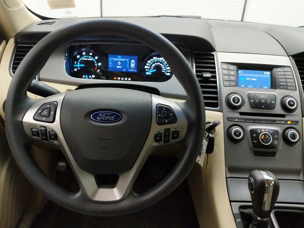 2016 Ford Taurus - Driver Dash