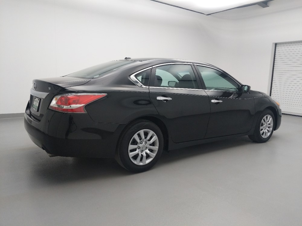 2015 Nissan Altima - Passenger Rear Side