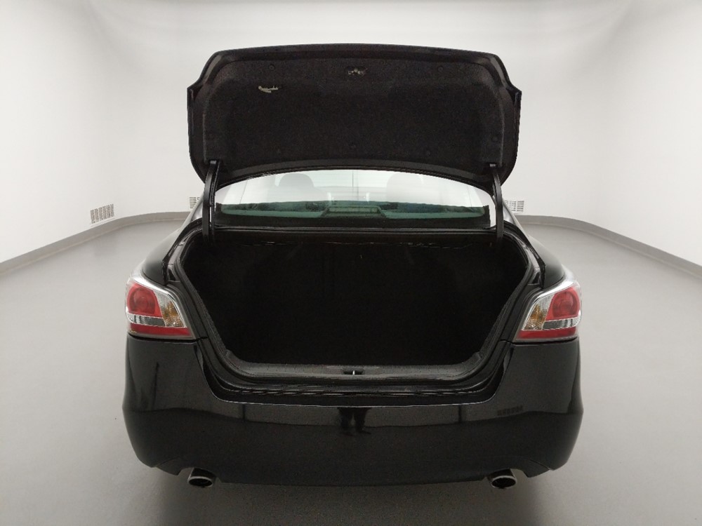 2015 Nissan Altima - Trunk