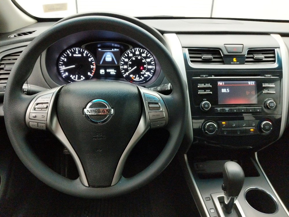 2015 Nissan Altima - Driver Dash