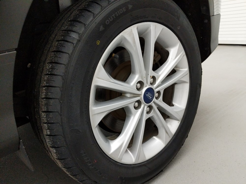 2017 Ford Escape - Wheel