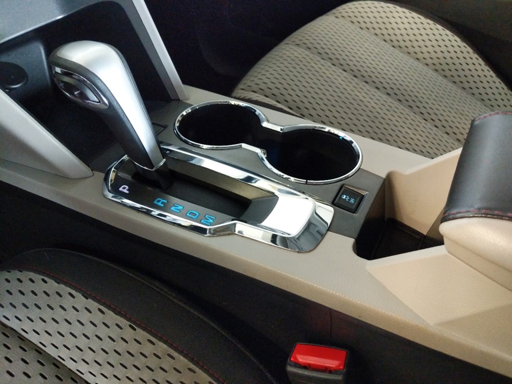 2015 Chevrolet Equinox - Center Console/Cup Holders