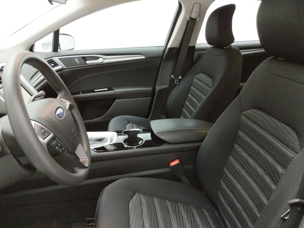 2016 Ford Fusion - Driver Front Seat