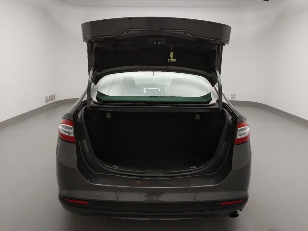 2016 Ford Fusion - Trunk