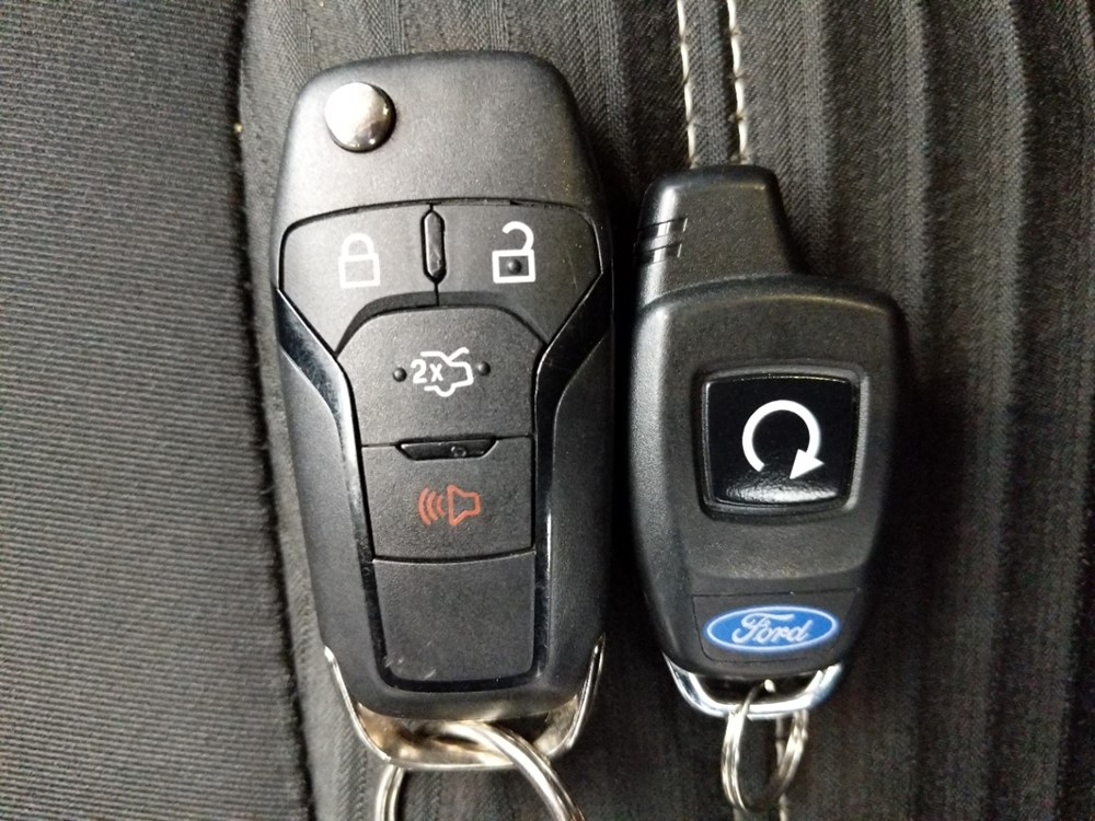 2016 Ford Fusion - Keys
