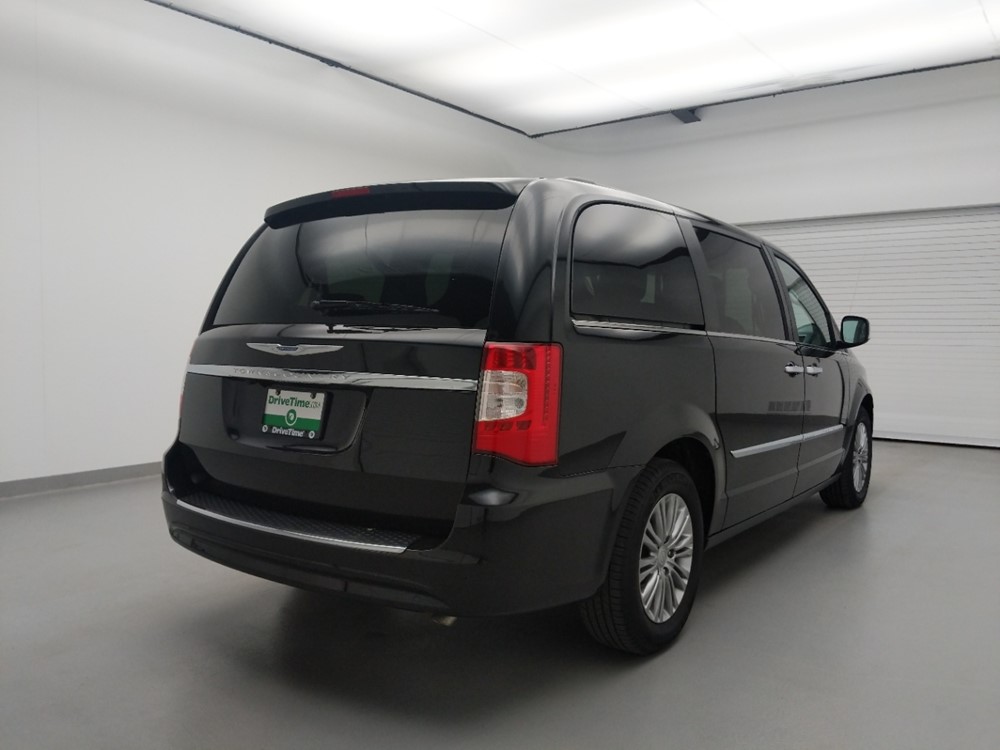 2016 Chrysler Town and Country - Passenger Rear Bumper