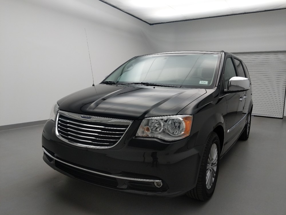 2016 Chrysler Town and Country - Driver Front Hood