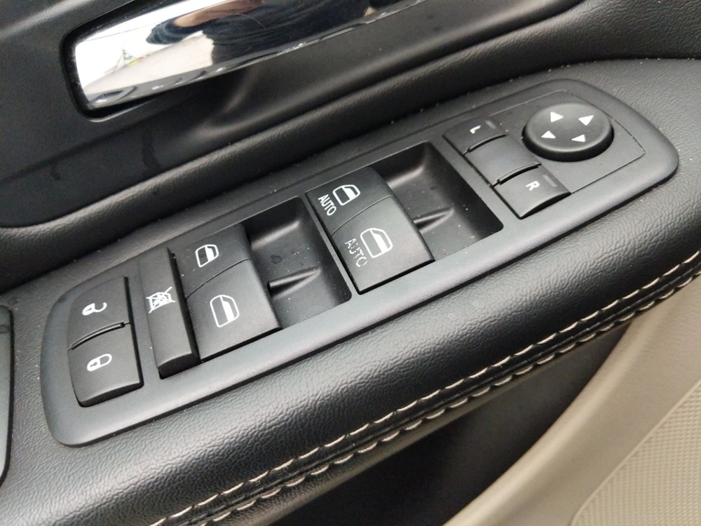 2016 Chrysler Town and Country - Driver Power Windows/Lock Control