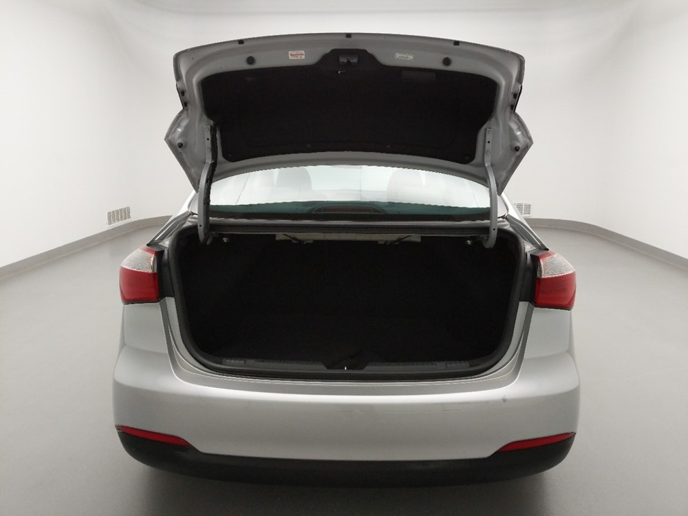 2016 Kia Forte - Trunk