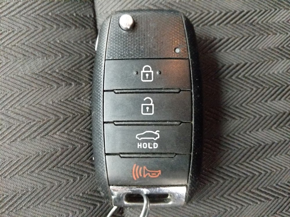 2016 Kia Forte - Keys