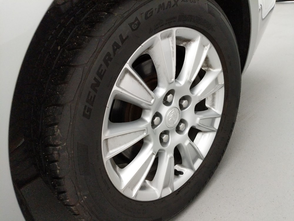 2011 Buick LaCrosse - Wheel