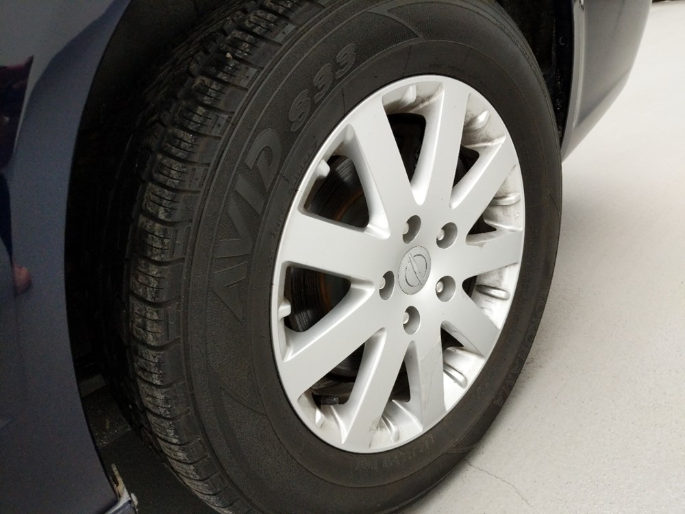 2016 Chrysler Town and Country - Wheel