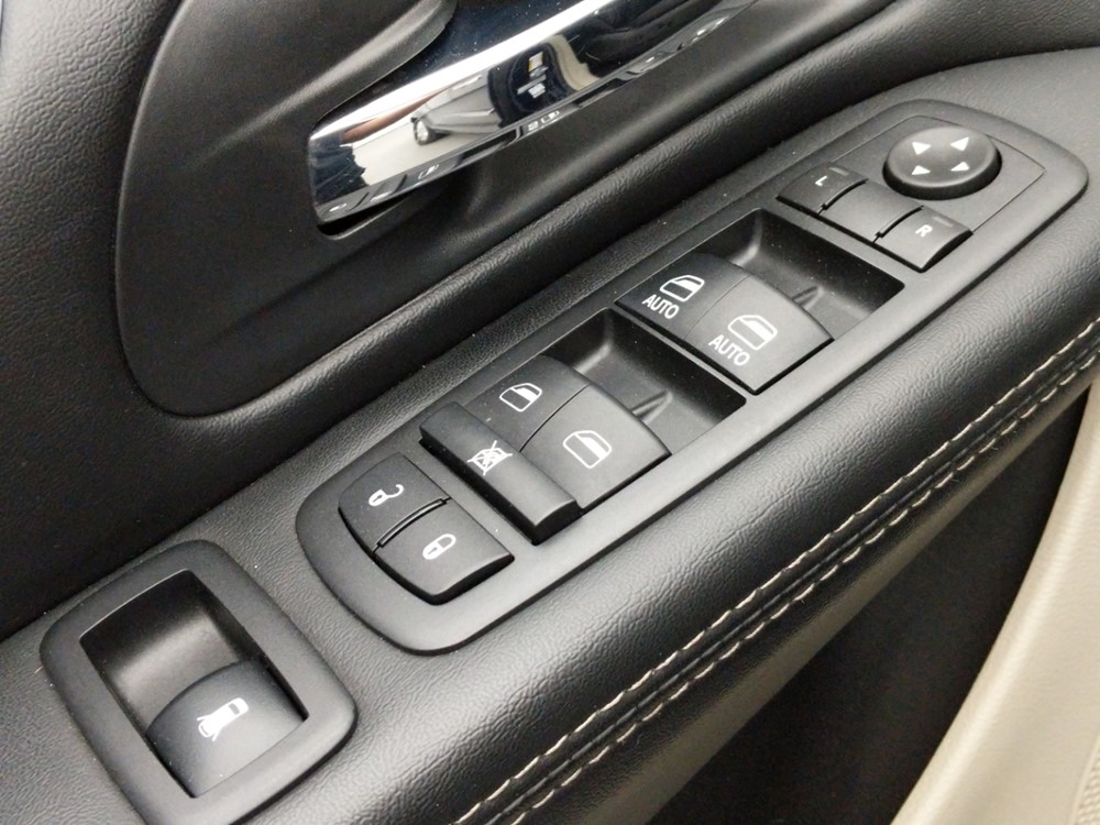 2016 Chrysler Town and Country - Driver Power Windows/Lock Control