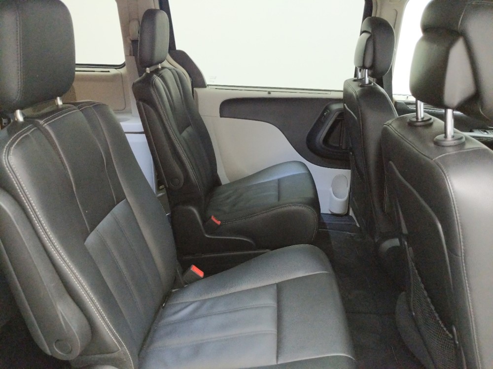 2016 Chrysler Town and Country - Passenger Rear Seat