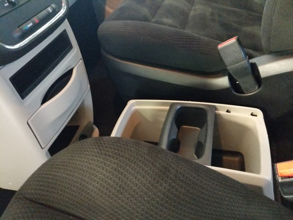 2015 Dodge Grand Caravan - Center Console/Cup Holders