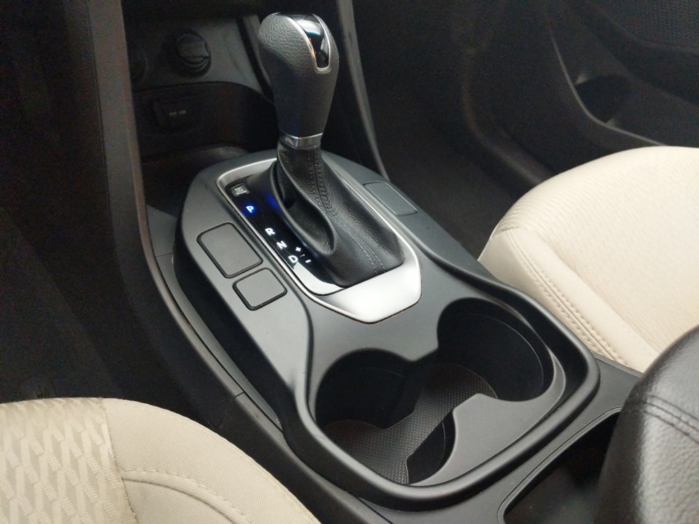 2013 Hyundai Santa Fe - Center Console/Cup Holders
