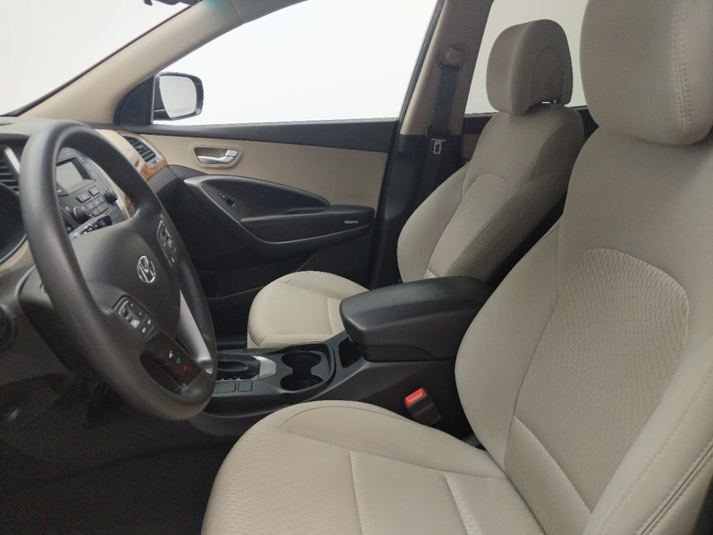 2013 Hyundai Santa Fe - Driver Front Seat