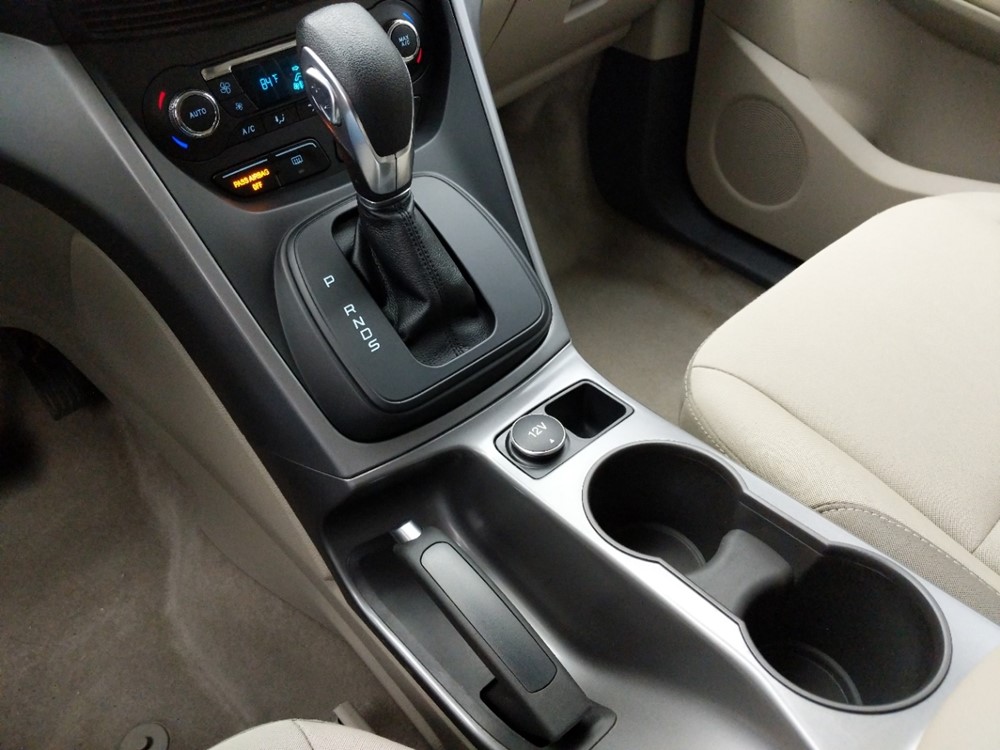 2016 Ford Escape - Center Console/Cup Holders