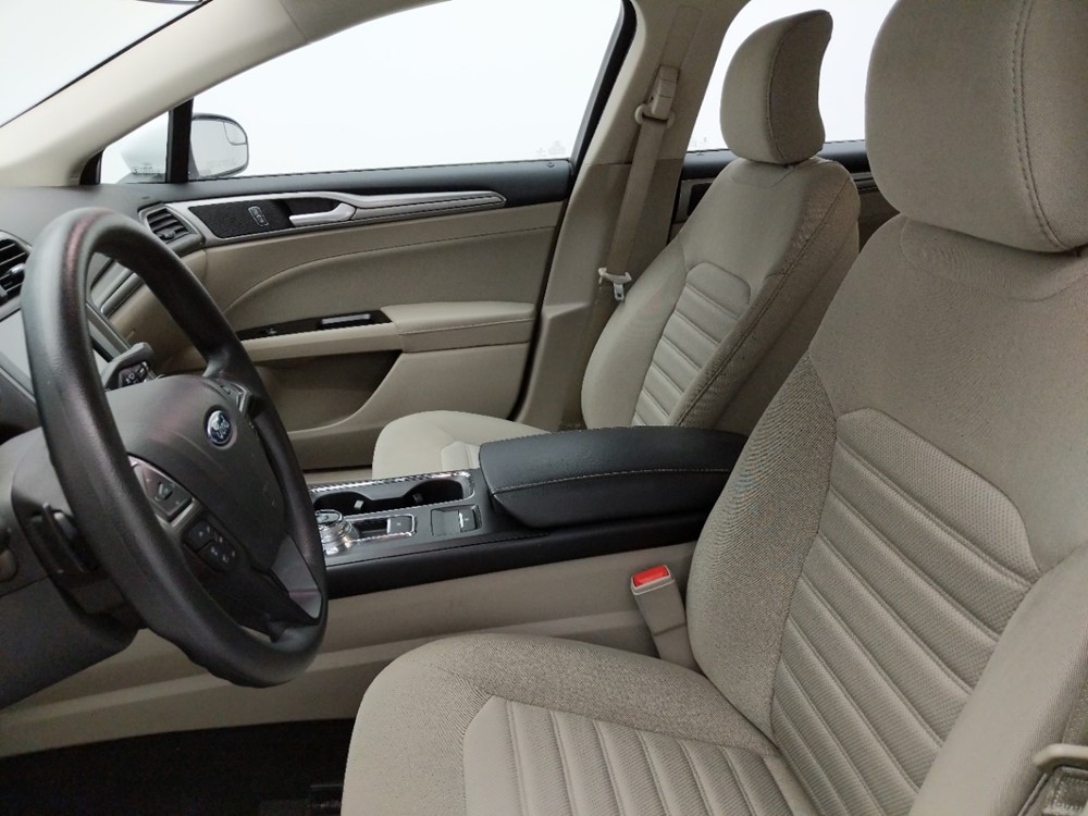 2017 Ford Fusion - Driver Front Seat