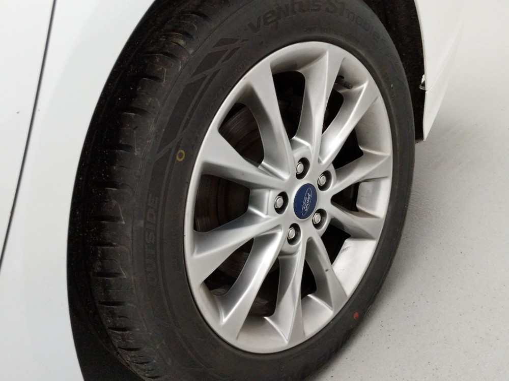 2017 Ford Fusion - Wheel