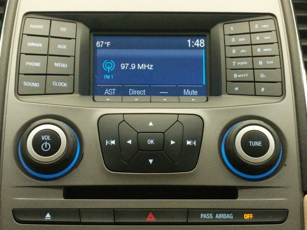 2015 Ford Taurus - Stereo Package