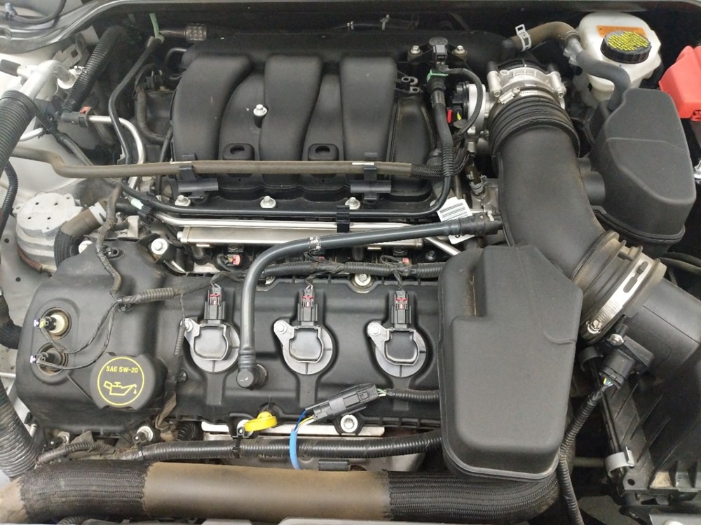 2015 Ford Taurus - Engine
