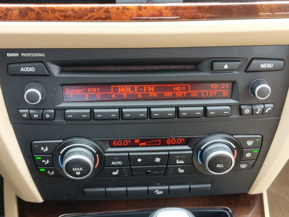 2010 BMW 328i - Stereo Package