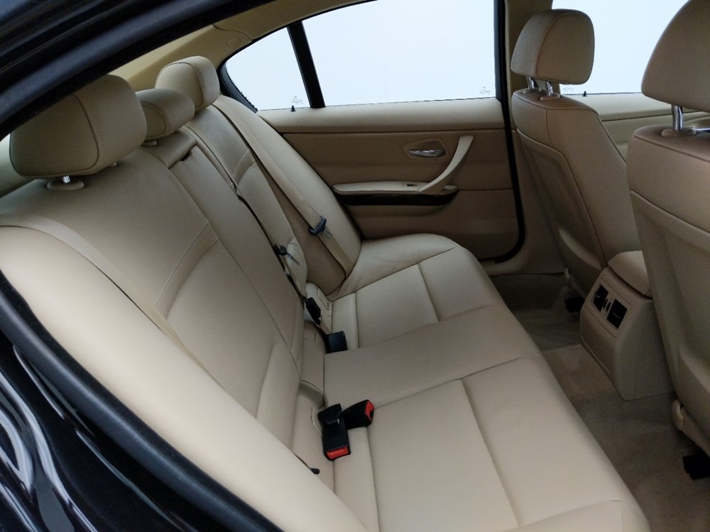 2010 BMW 328i - Passenger Rear Seat
